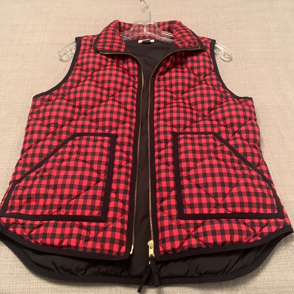 J. Crew Plaid Puffer Vest Checked Checkered Small in Like New Condition - Picture 11 of 11